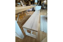 Alternative view of Pink Old Oak / Saalinäidis