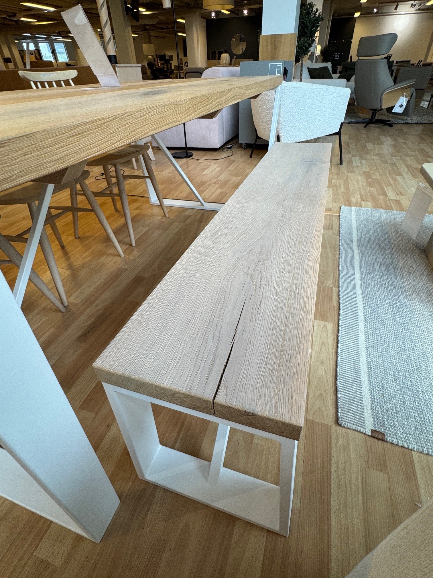 Pink Old Oak / Saalinäidis - Image 2