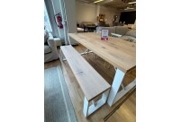 Pink Old Oak / Saalinäidis