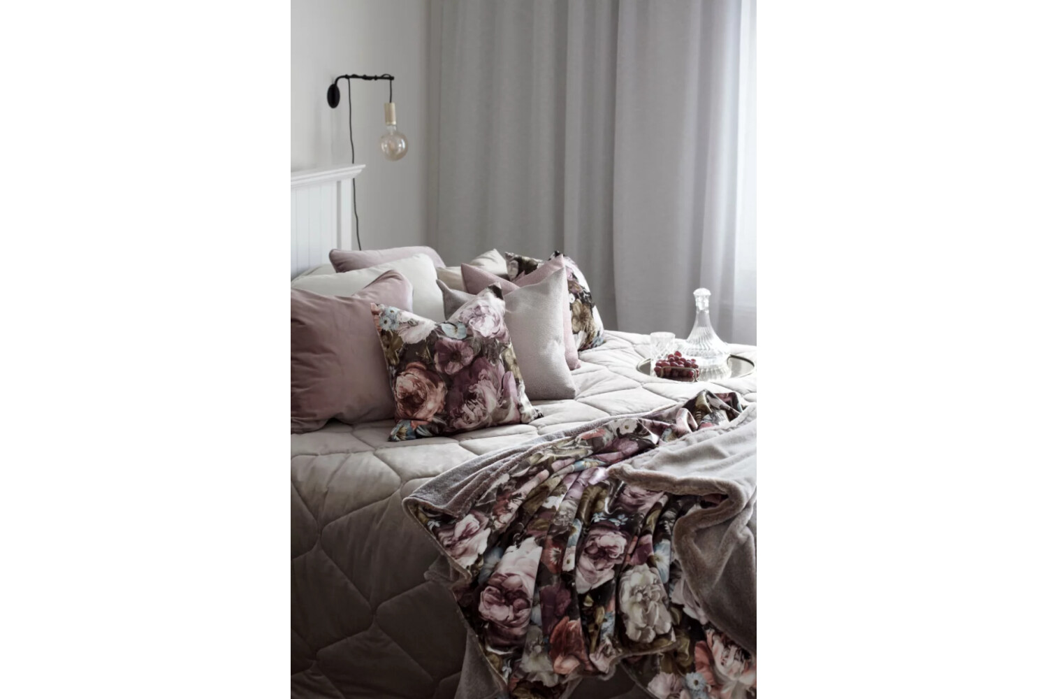 Pleed Amalia / Saalinäidis - Image 3