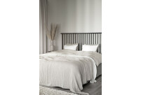 Voodipeats Riggins must / Saalinäidis