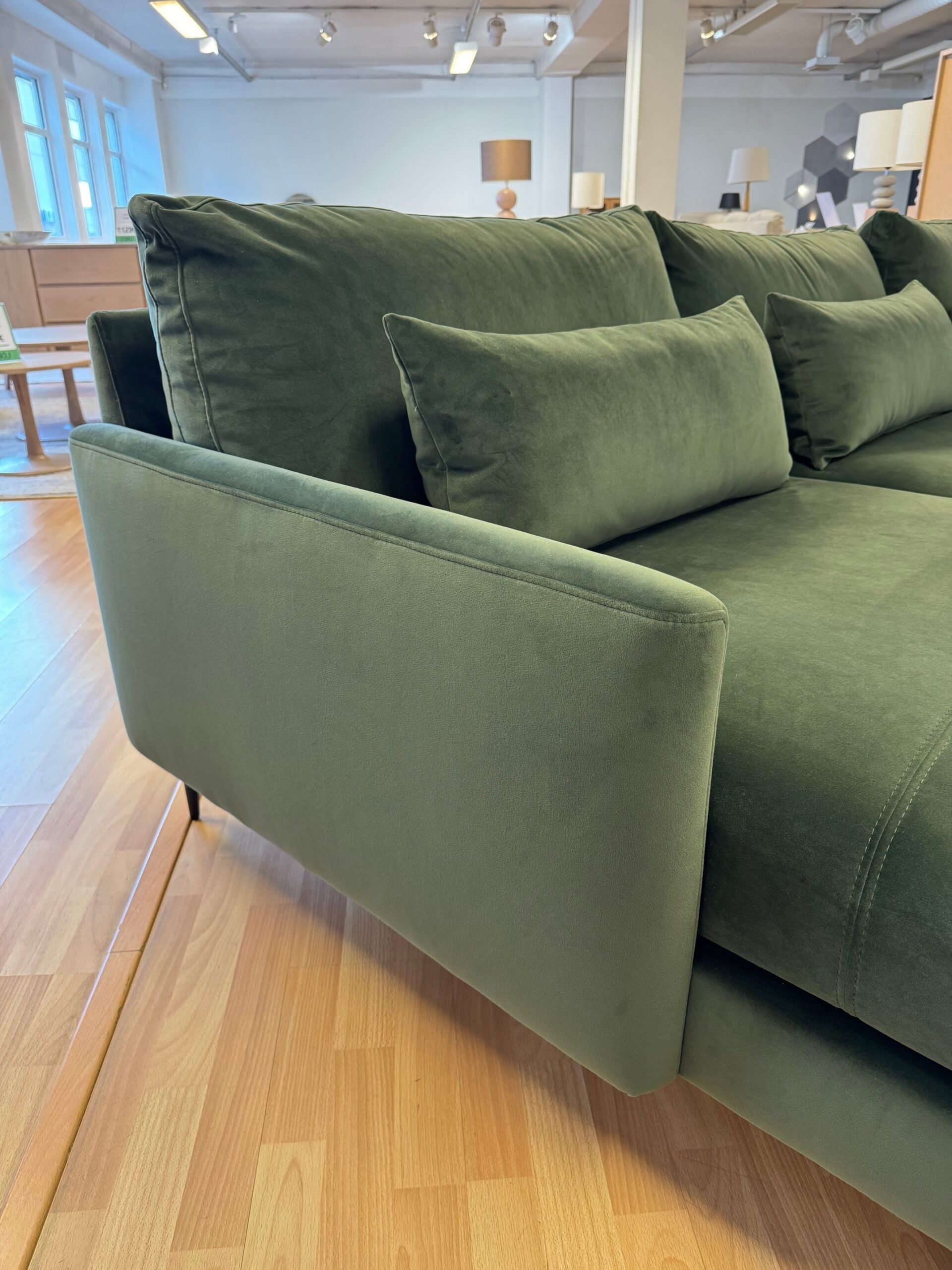 Diivan Feel / Saalinäidis - Image 4