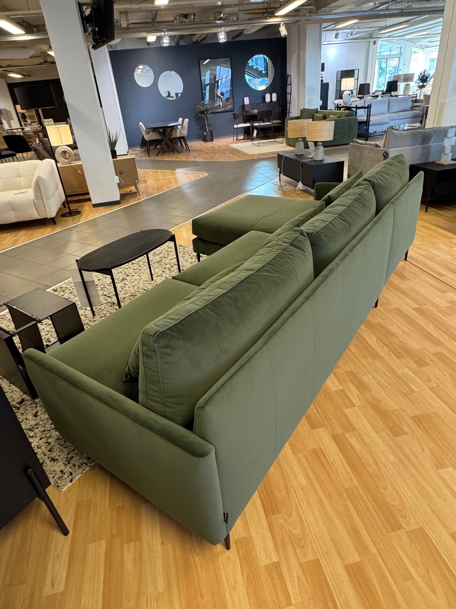 Diivan Feel / Saalinäidis - Image 7