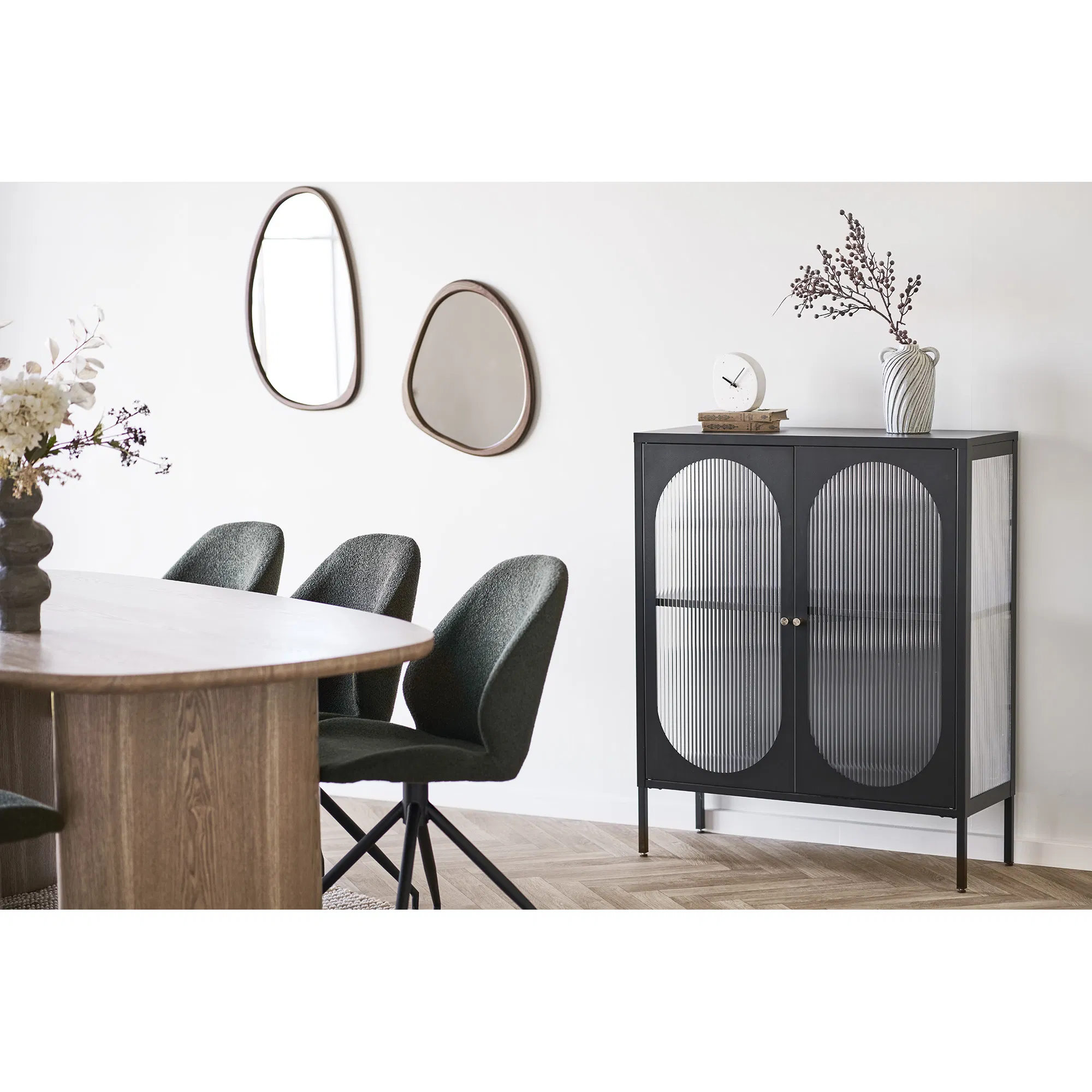 Peegel Luxon - Image 4