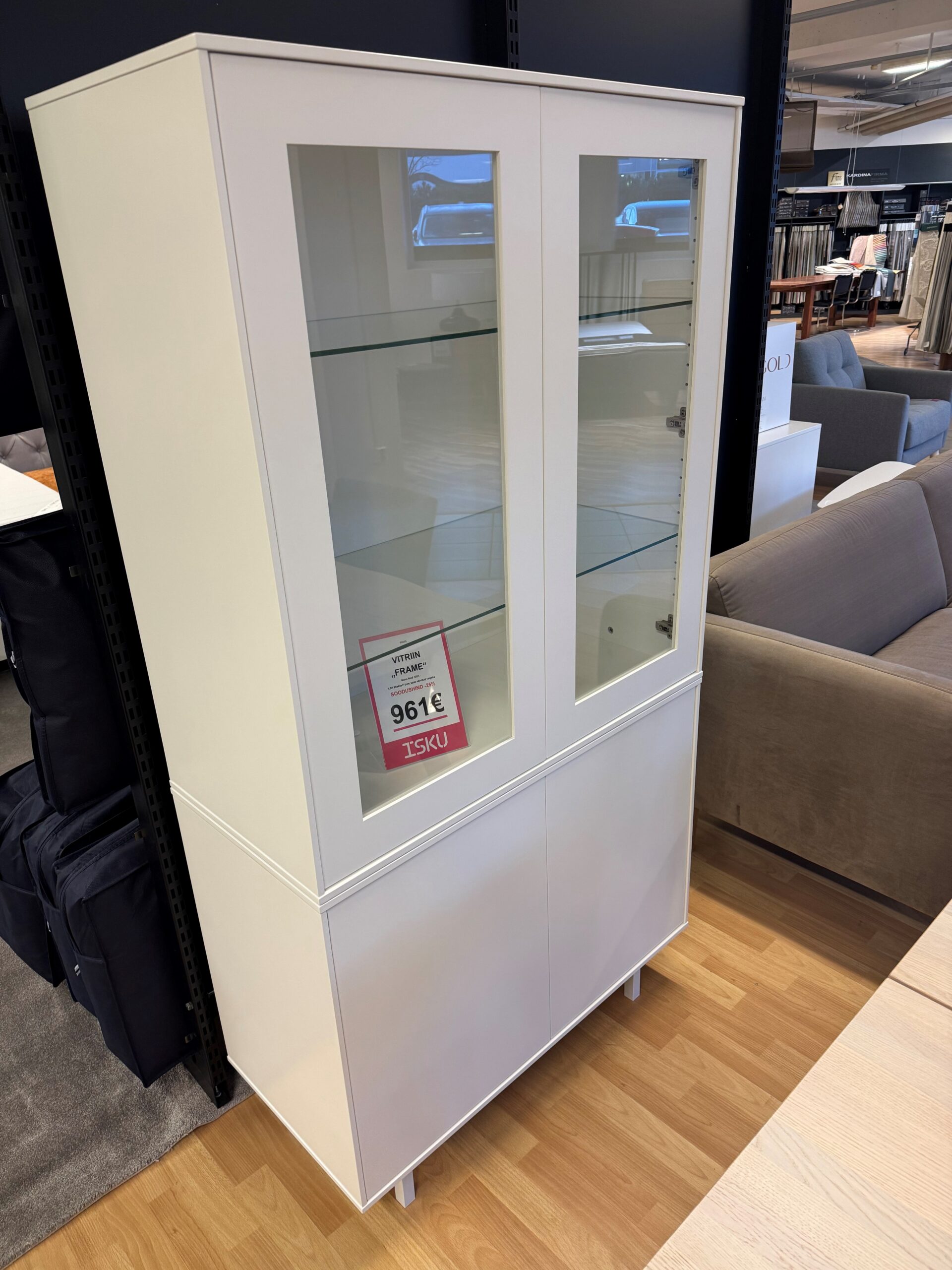 Vitriinkapp Frame / Saalinäidis