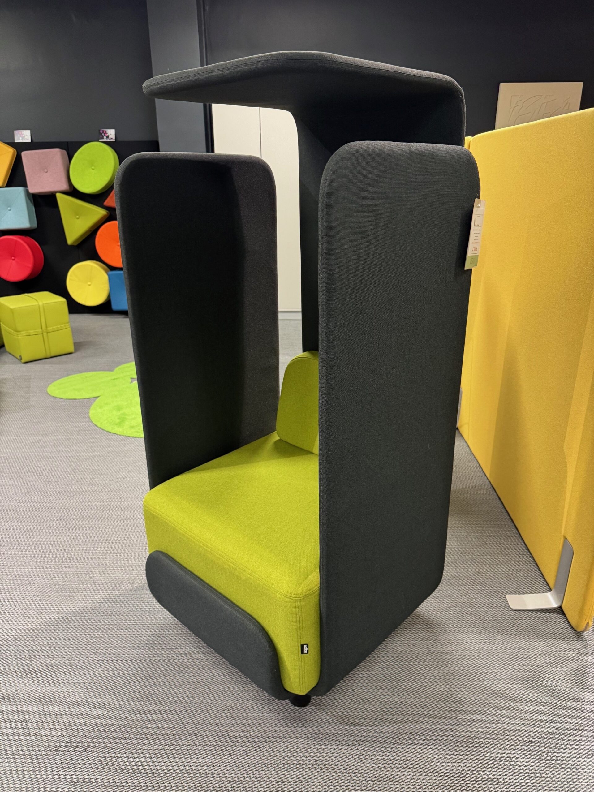 Vaikusepesa / Saalinäidis - Image 3