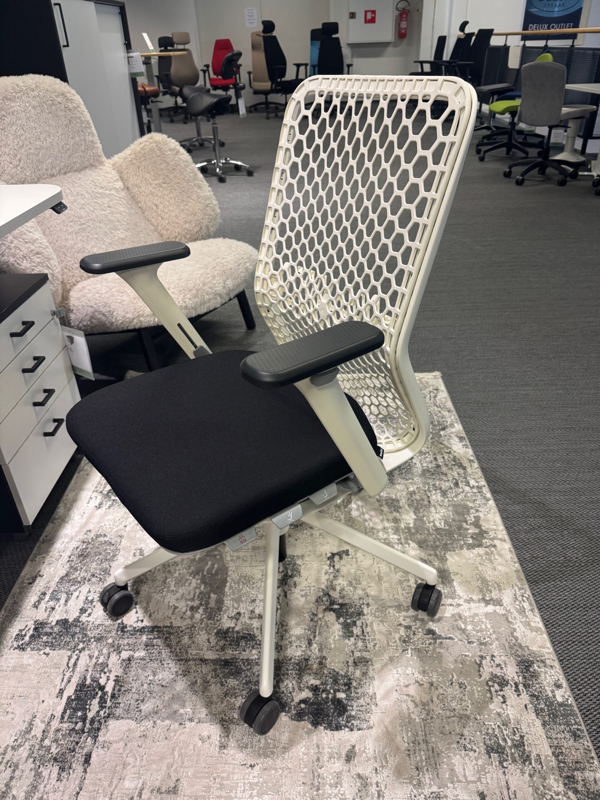 YouTeam 001 töötool / Saalinäidis