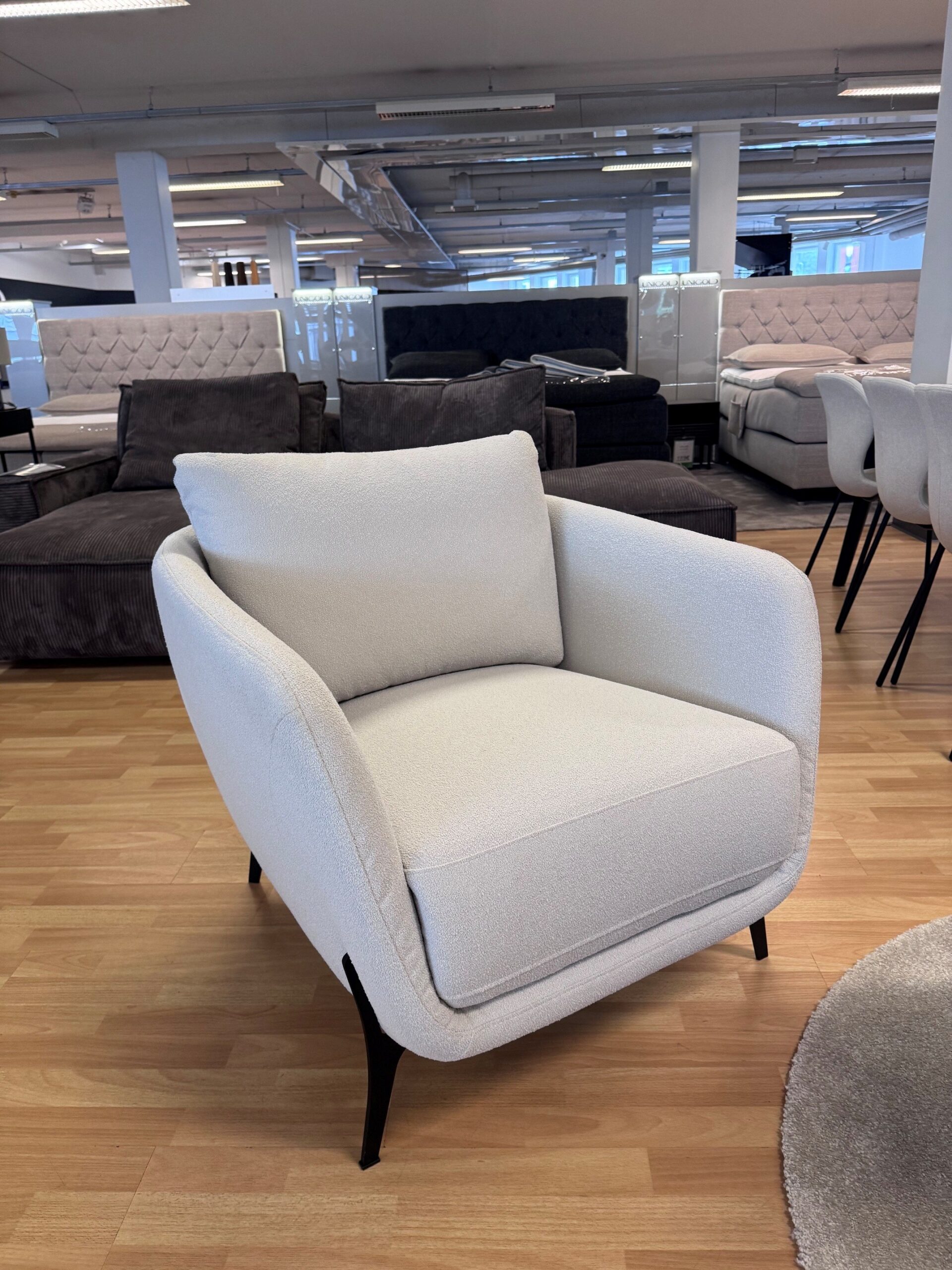 Tugitool Evelyn / Saalinäidis - Image 6