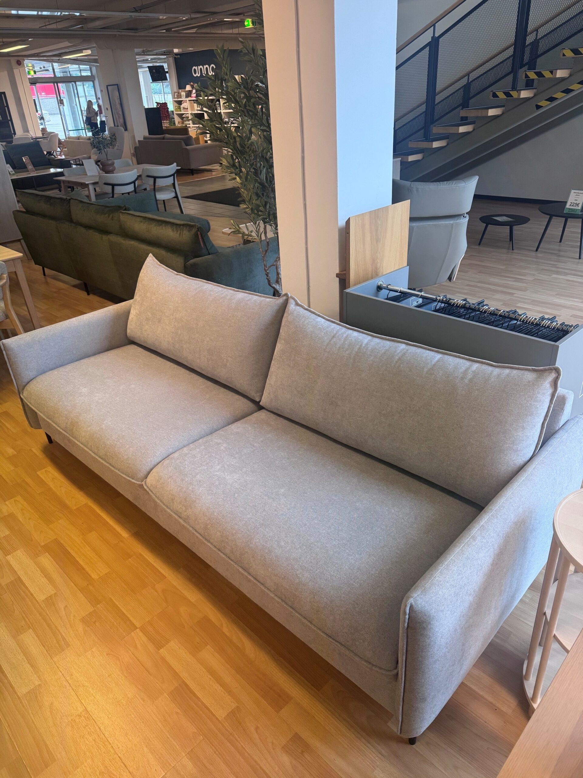 Diivan Chic XL 3-kohaline (239cm) / Saalinäidis